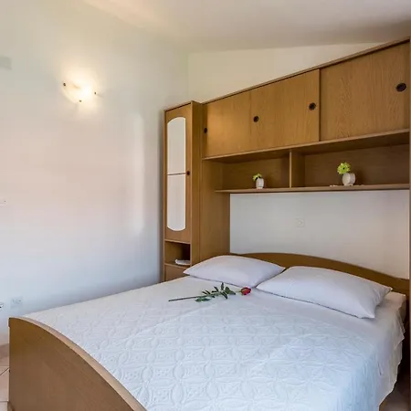 Apartmani Prkacin Trogir