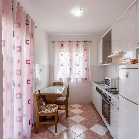 Apartmani Prkacin Trogir