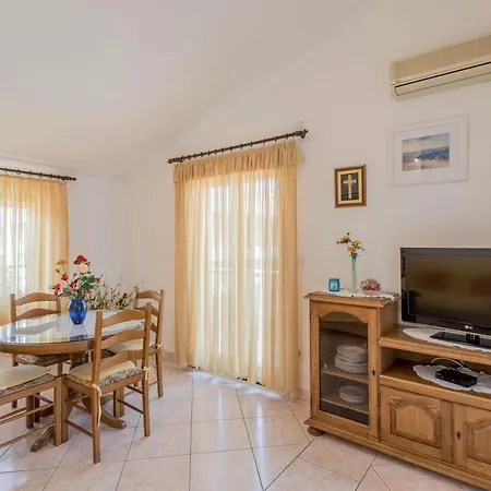 Prkacin Apartment Trogir