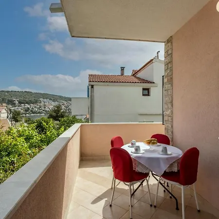 Apartmani Prkacin Apartment