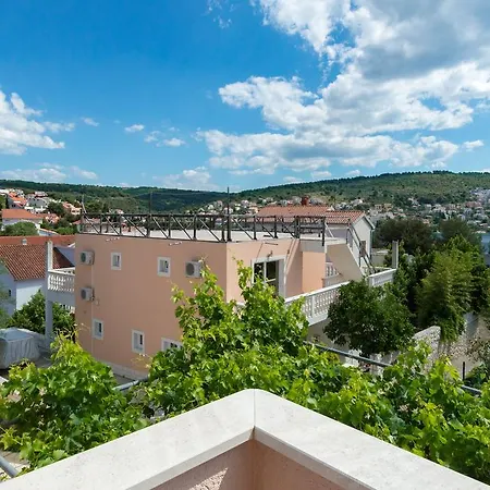 Prkacin Apartment Trogir