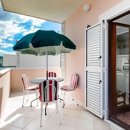 Apartmani Prkacin Apartment