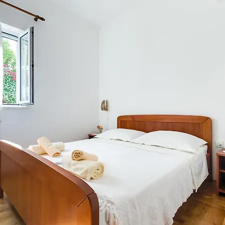 Apartmani Prkacin * Trogir