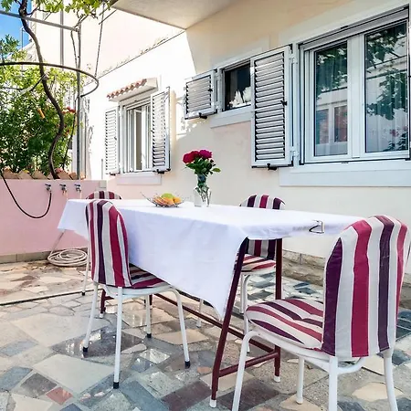 Apartment Apartmani Prkacin