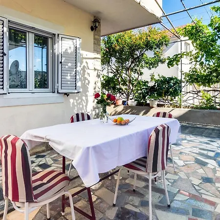 Prkacin Daire Trogir